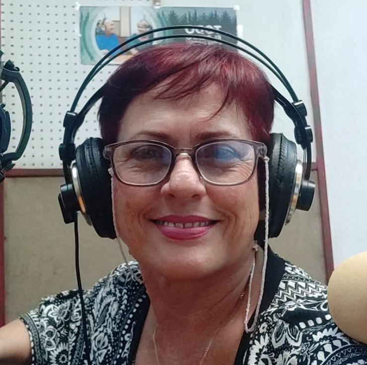 Ana Ibis, locutora